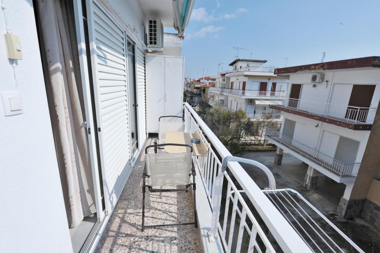 Themis 40 Steps From Beach Paralia Dionysiou Exterior foto