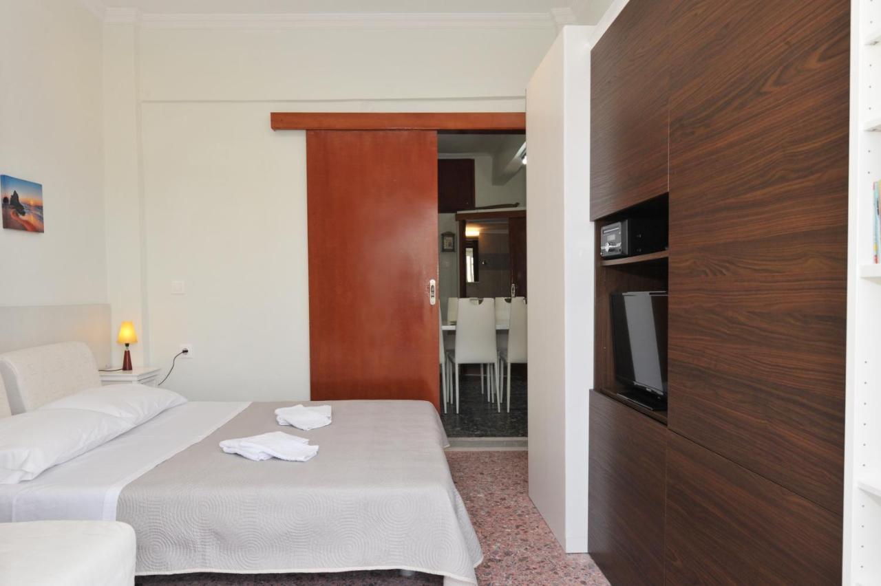 Themis 40 Steps From Beach Paralia Dionysiou Exterior foto