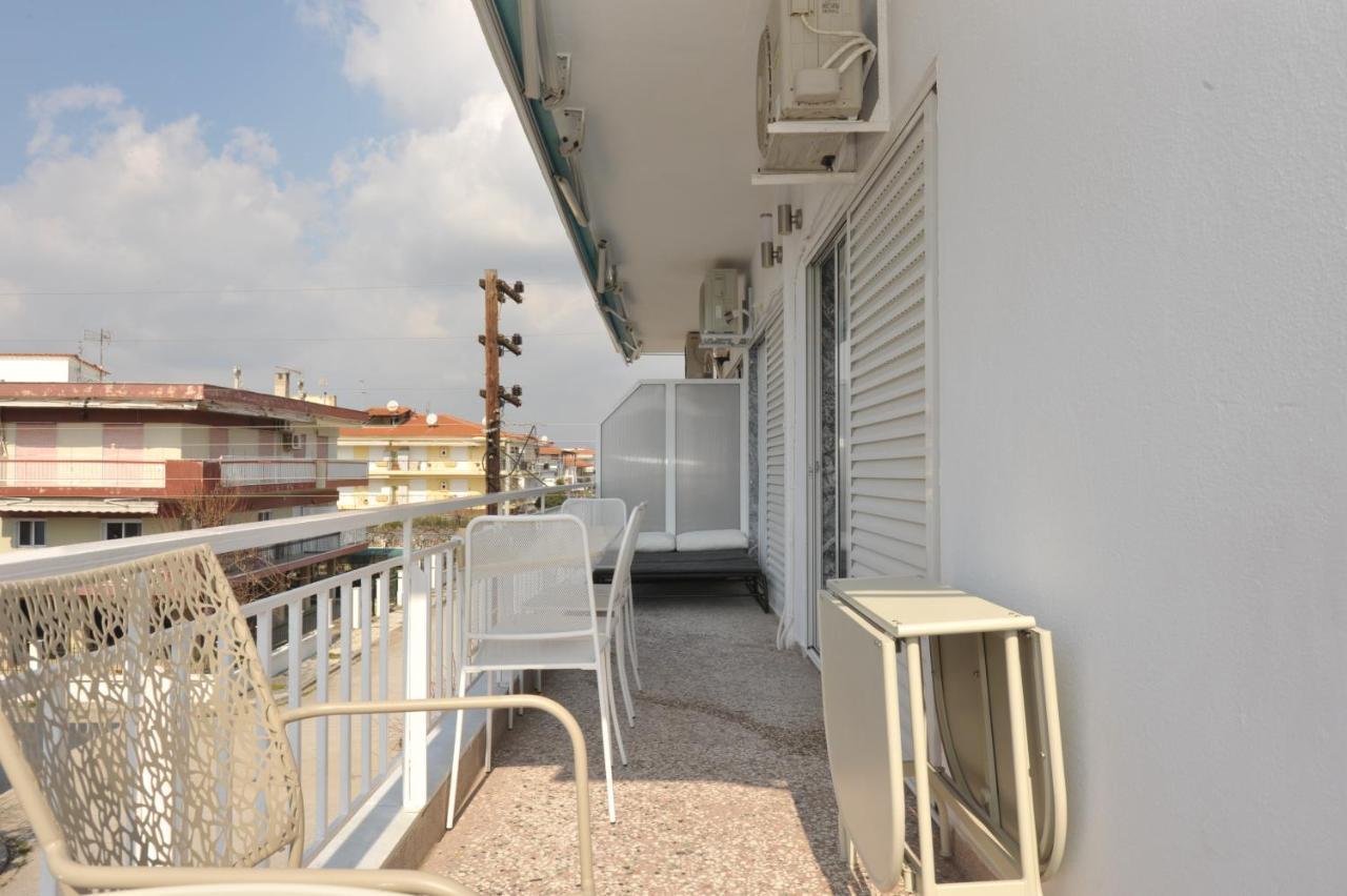 Themis 40 Steps From Beach Paralia Dionysiou Exterior foto